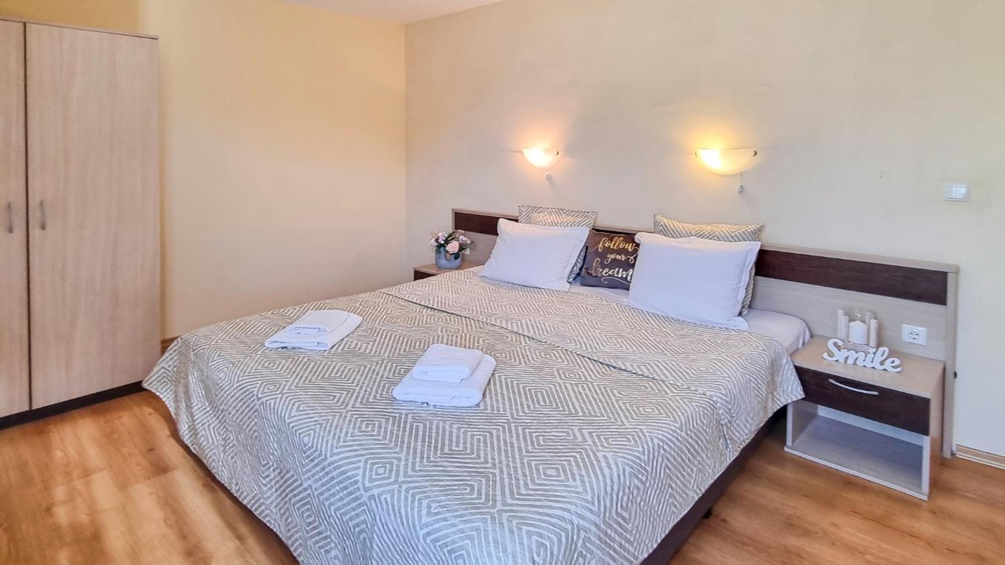 Viva Apartments ซันนีบีช ภายนอก รูปภาพ